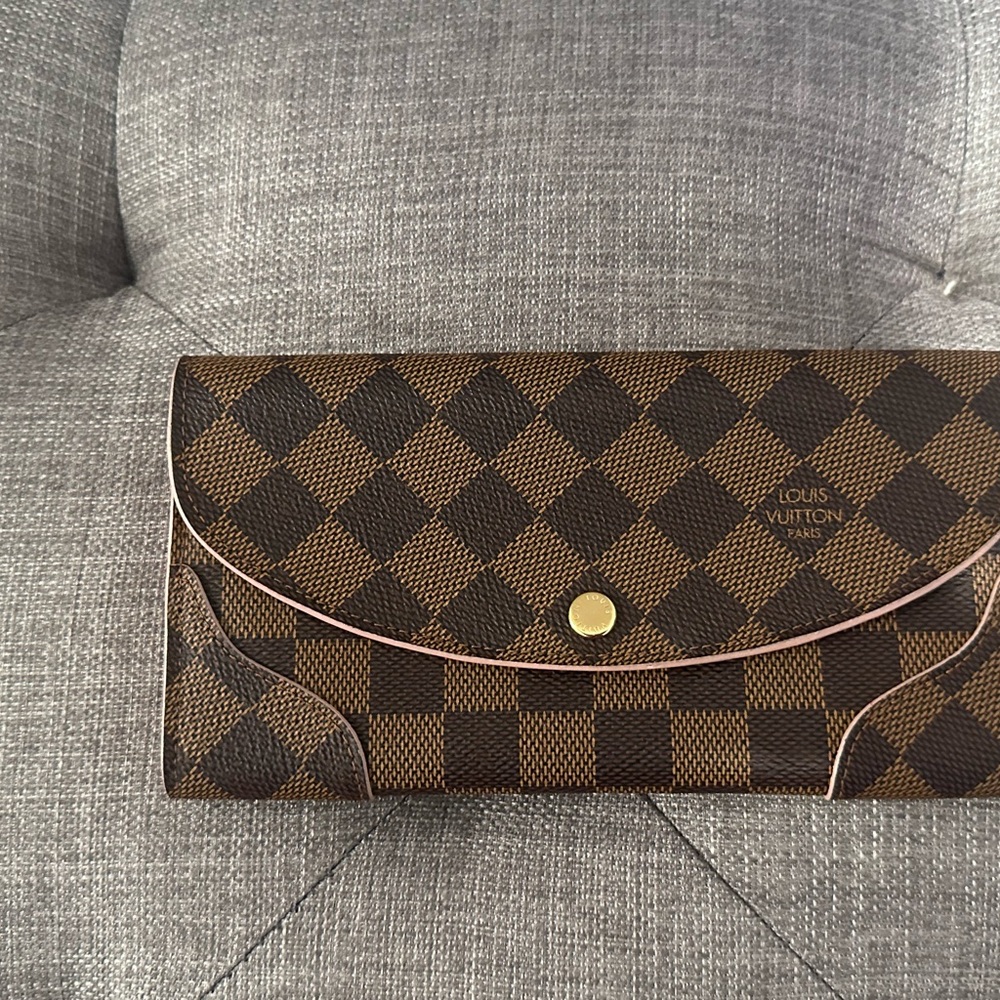 LV Damier Ebene Caissa Wallet in Rose Ballerine- Pristine Condition